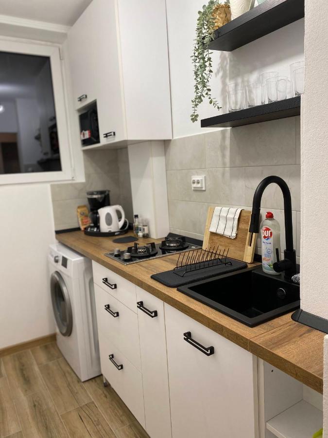 Central Cozy Apartment North Railway St - 4 Min Walk Bukarest Exterior foto